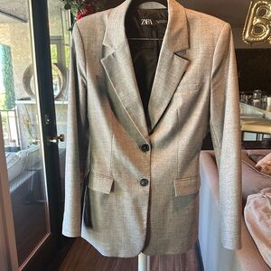 Zara Women's Tailored Gray Blazer